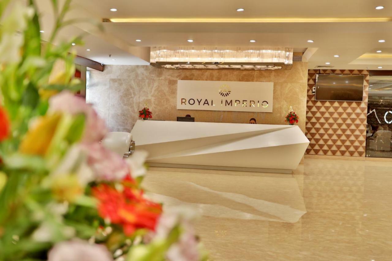 Hotel Royal Imperio Faridabad Esterno foto