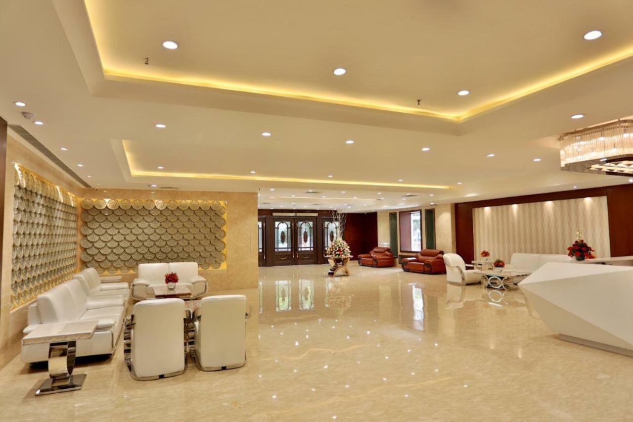 Hotel Royal Imperio Faridabad Esterno foto